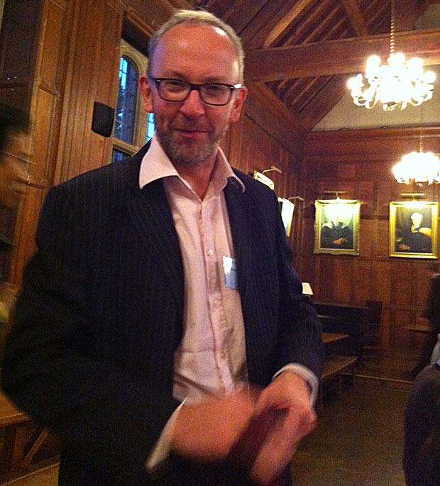 Klaas Wynne at teh Conference Banquet of Faraday Discussion meeting 167